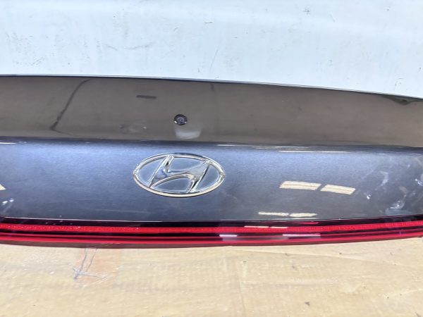 2020 2021 2022 2023 HYUNDAI SONATA REAR TRUNK LID MOLDING 87370L0000 CAMERA GRAY - Image 5