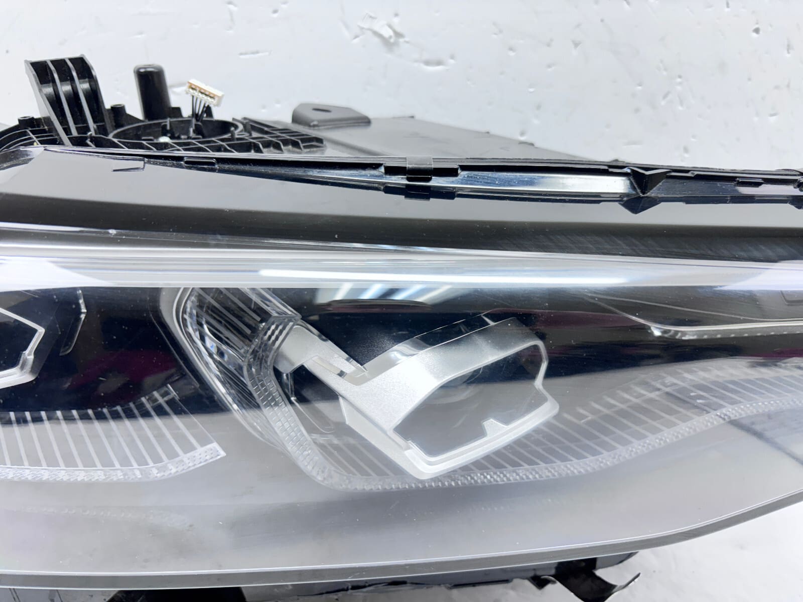 SA279E6 2019 2020 2021 2022 BMW X7 G07 LED FRONT RIGHT OEM HEADLIGHT - Image 5