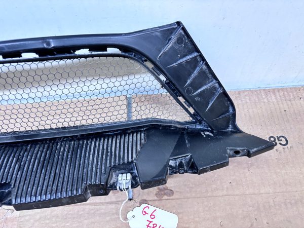 2020 2021 2022 2023 2024 PORSCHE 718 CAYMAN GT4 RS CLUBSPORT FRONT OEM  GRILLE - Image 2
