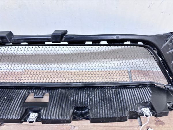 2020 2021 2022 2023 2024 PORSCHE 718 CAYMAN GT4 RS CLUBSPORT FRONT OEM  GRILLE - Image 4