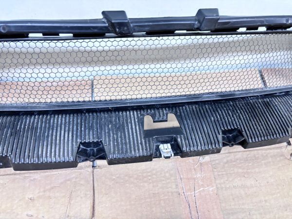 2020 2021 2022 2023 2024 PORSCHE 718 CAYMAN GT4 RS CLUBSPORT FRONT OEM  GRILLE - Image 6