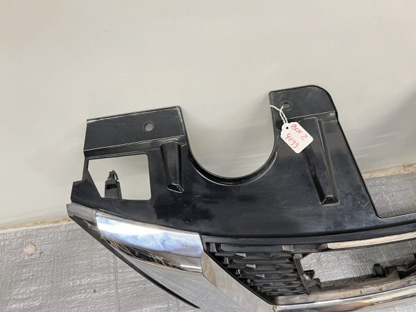 623106FL0C 2017 2018 2019 2020 NISSAN ROGUE FRONT OEM GRILLE GENUINE - Image 8