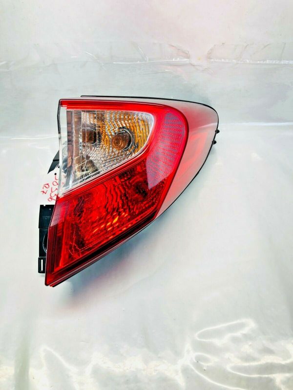 2016 2017 2018 2019 2020 2021 2022 TOYOTA CHR CH-R REAR RIGHT OEM TAIL LIGHT LED