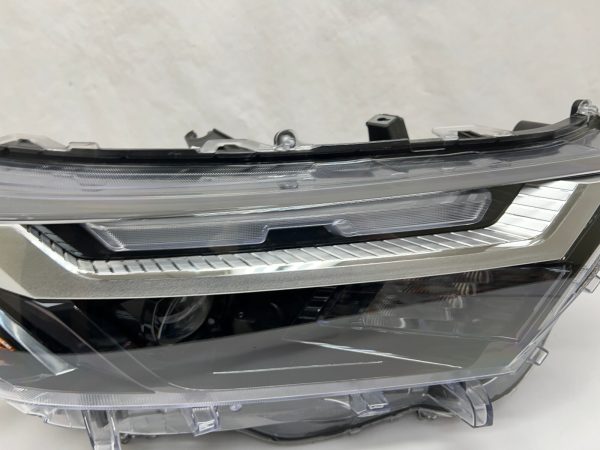 nice  2022 2023 2024 toyota  rav4 full led front right oem headlight - Image 5