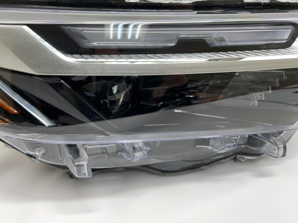 nice  2022 2023 2024 toyota  rav4 full led front right oem headlight - Image 7
