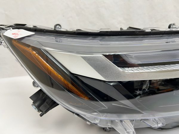 nice  2022 2023 2024 toyota  rav4 full led front right oem headlight - Image 8