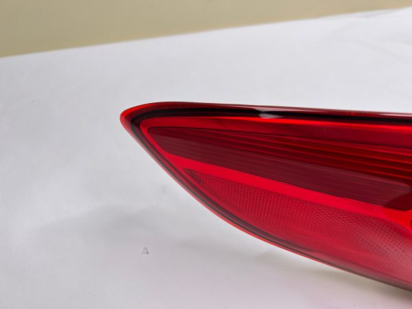92401-C2000 2015 2016 2017  HYUNDAI SONATA REAR LEFT OEM TAIL LIGHT - Image 8