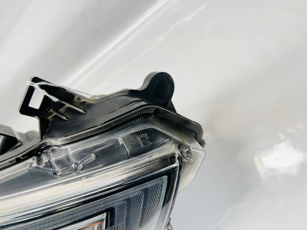 2016 2017 2018 NISSAN ALTIMA HALOGEN  FRONT RIGHT OEM HEADLIGHT - Image 5