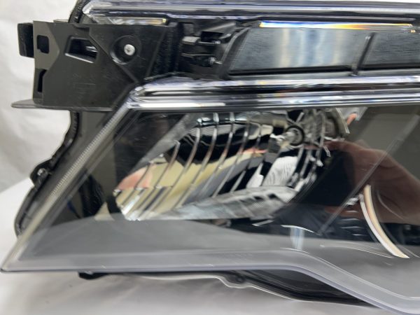 NICE 16 2017 2018 2019 2020 2021 2022 HONDA PILOT RIDGELINE FRONT LEFT HEADLIGHT - Image 4