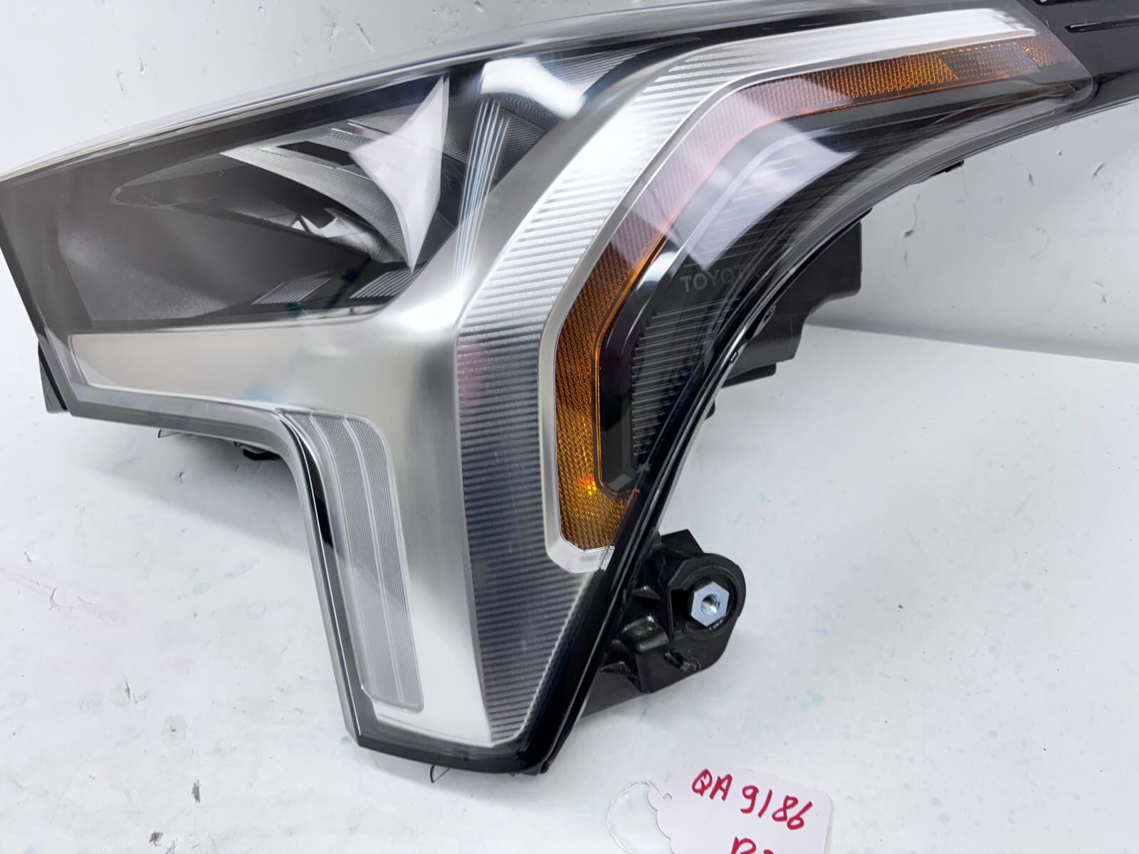 81160-0C230 2022 2023 2024 2025 TOYOTA TUNDRA LED FRONT LEFT OEM HEADLIGHT - Image 4