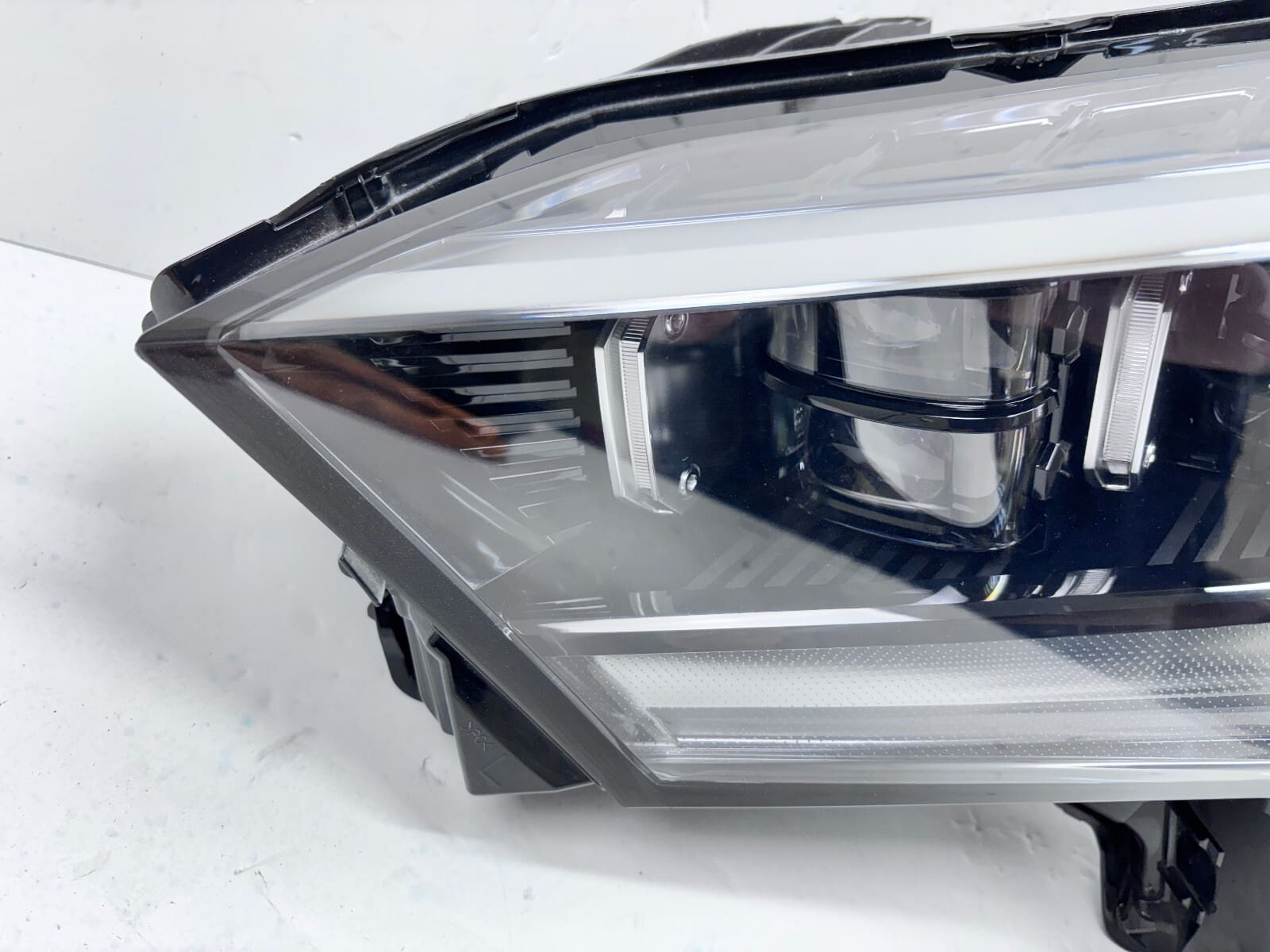 NICE 2022 2023 2024 2025 TOYOTA TUNDRA PLATINUM LED FRONT LEFT OEM HEADLIGHT - Image 10