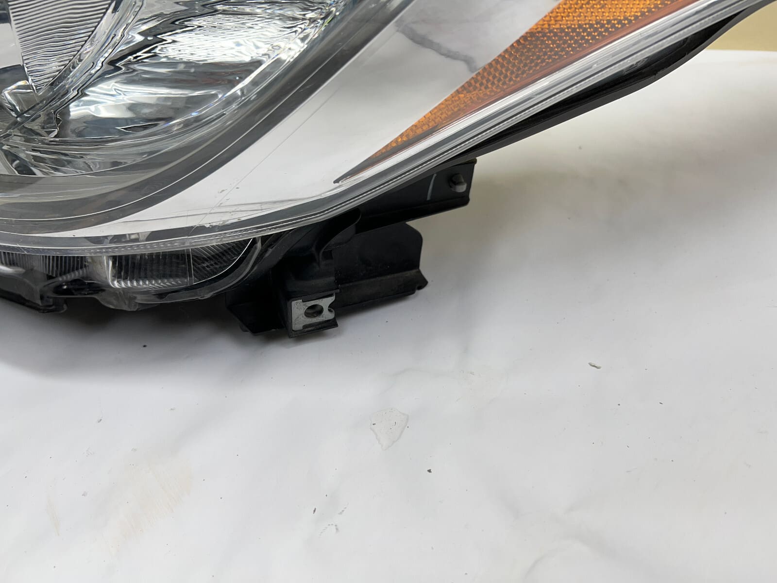 2017 2018 2019 TOYOTA HIGHLANDER HALOGEN FRONT LEFT OEM HEADLIGHT - Image 3