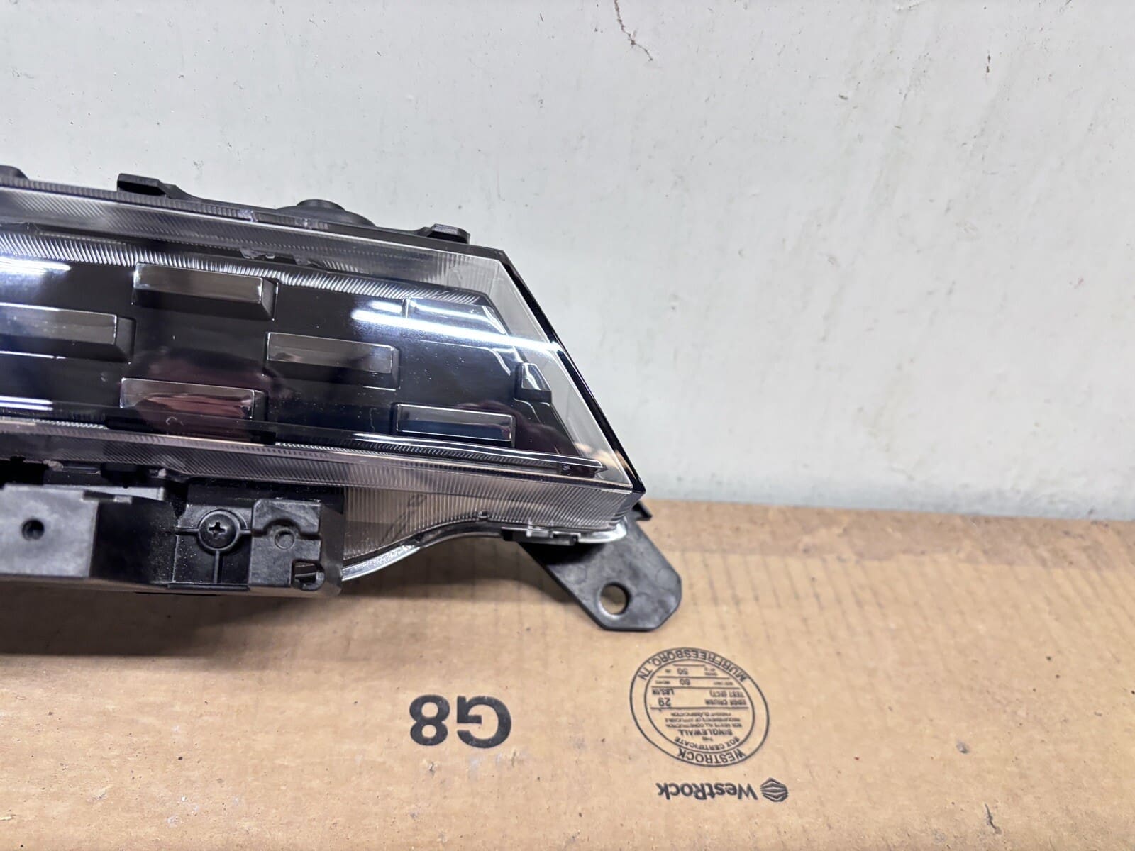 2017 2018 2019 TOYOTA HIGHLANDER HALOGEN FRONT LEFT OEM HEADLIGHT - Image 15