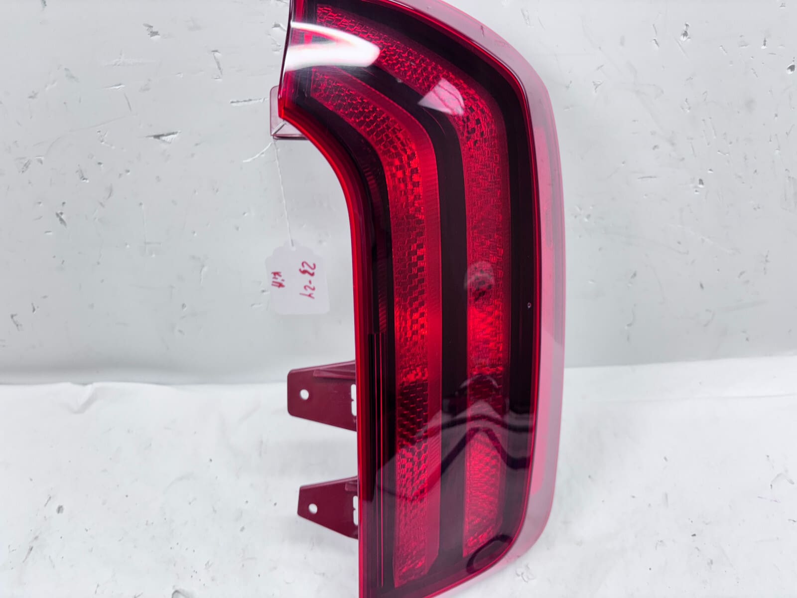 92402-S9500 2023 2024 KIA TELLURIDE HALOGEN REAR RIGHT OEM TAIL LIGHT - Image 10