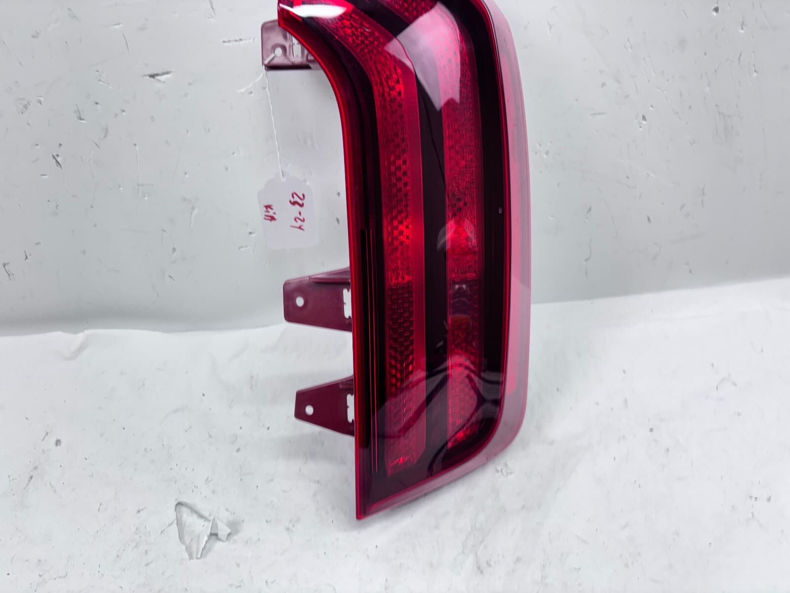 92402-S9500 2023 2024 KIA TELLURIDE HALOGEN REAR RIGHT OEM TAIL LIGHT - Image 11