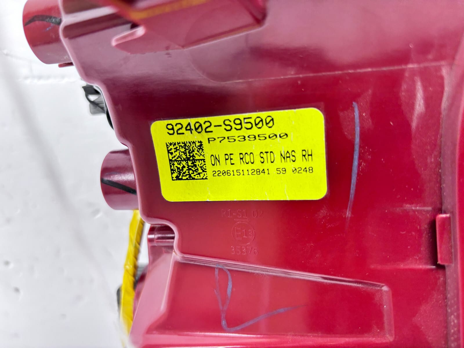 92402-S9500 2023 2024 KIA TELLURIDE HALOGEN REAR RIGHT OEM TAIL LIGHT - Image 14