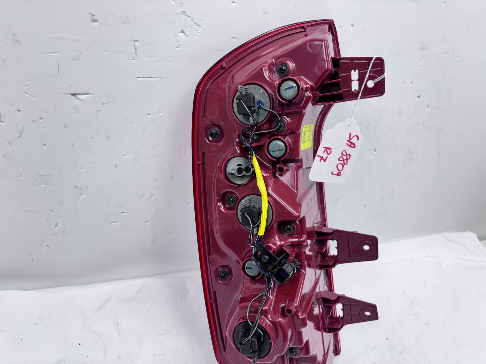 92402-S9500 2023 2024 KIA TELLURIDE HALOGEN REAR RIGHT OEM TAIL LIGHT - Image 16