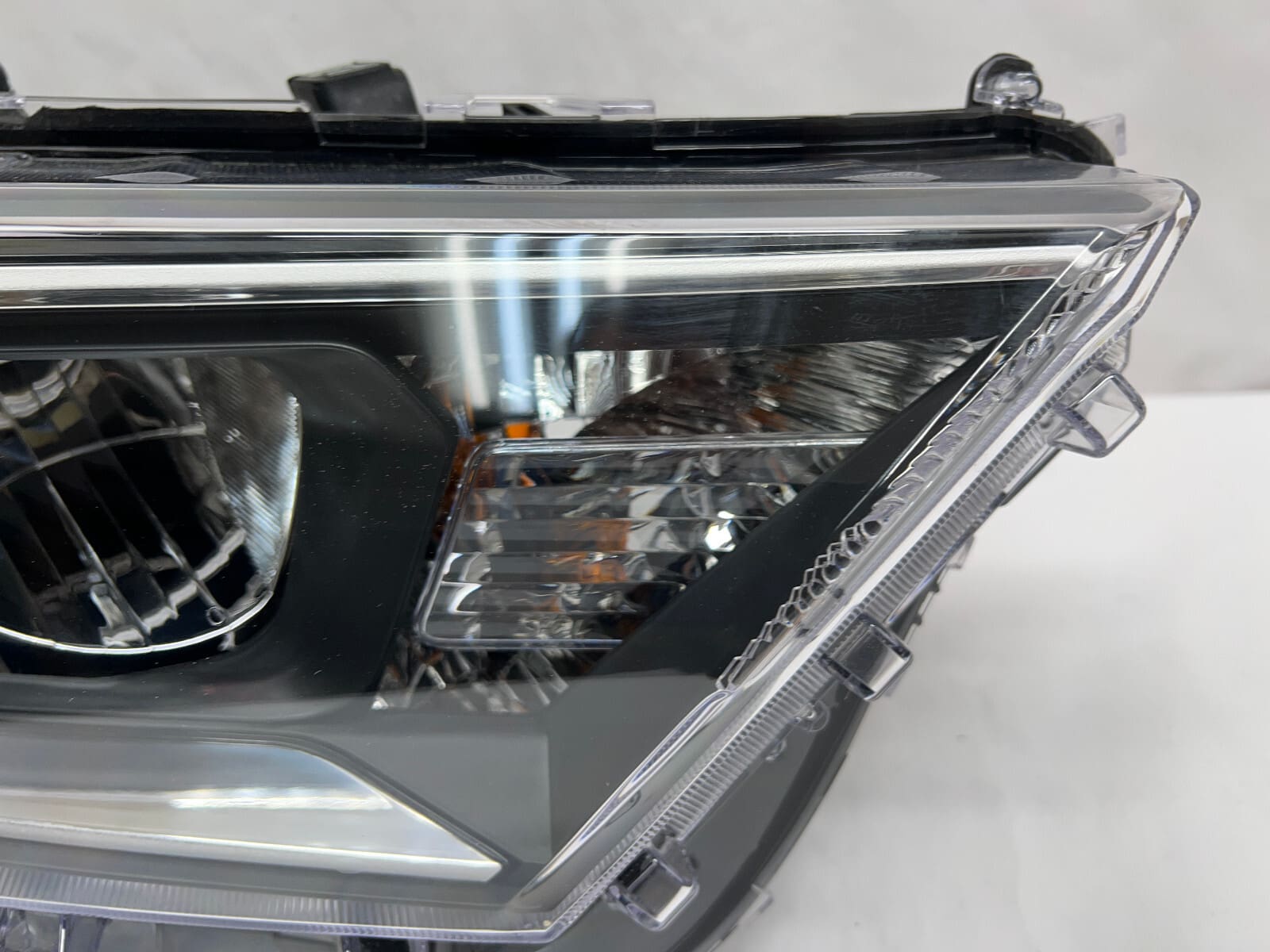 all tabs 2019 2020 2021 toyota rav4 led front right capa headlight - Image 3