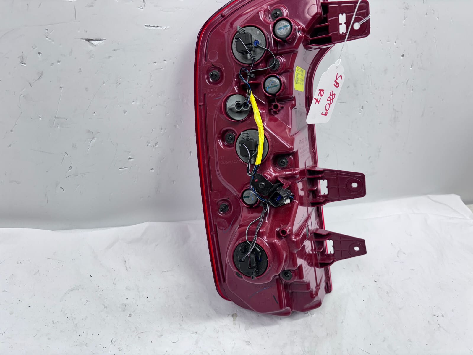 92402-S9500 2023 2024 KIA TELLURIDE HALOGEN REAR RIGHT OEM TAIL LIGHT - Image 17