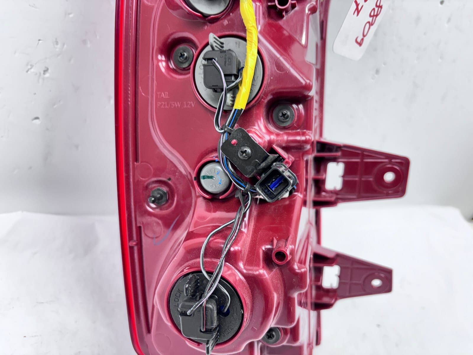 92402-S9500 2023 2024 KIA TELLURIDE HALOGEN REAR RIGHT OEM TAIL LIGHT - Image 18