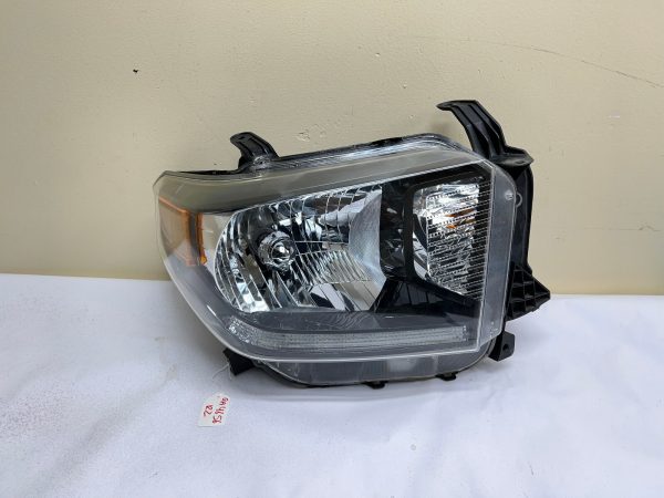 ALL TABS 2014 2015 2016 2017 TOYOTA TUNDRA HALOGEN LED FRONT RIGHT OEM HEADLIGHT