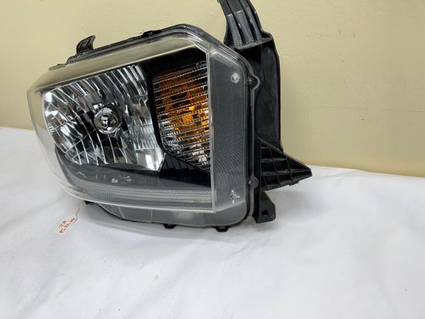 ALL TABS 2014 2015 2016 2017 TOYOTA TUNDRA HALOGEN LED FRONT RIGHT OEM HEADLIGHT - Image 2