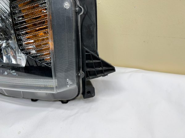 ALL TABS 2014 2015 2016 2017 TOYOTA TUNDRA HALOGEN LED FRONT RIGHT OEM HEADLIGHT - Image 3