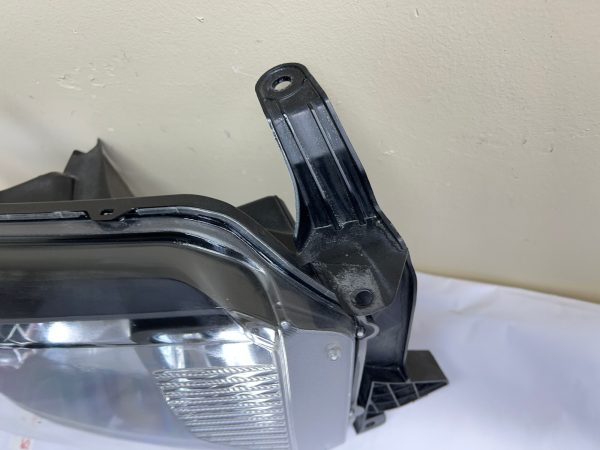 ALL TABS 2014 2015 2016 2017 TOYOTA TUNDRA HALOGEN LED FRONT RIGHT OEM HEADLIGHT - Image 4