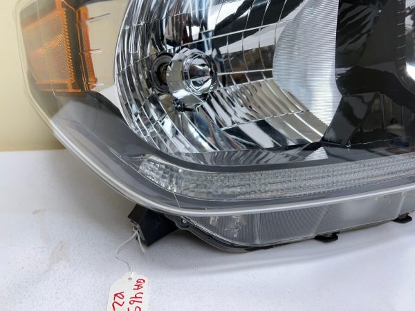 ALL TABS 2014 2015 2016 2017 TOYOTA TUNDRA HALOGEN LED FRONT RIGHT OEM HEADLIGHT - Image 9