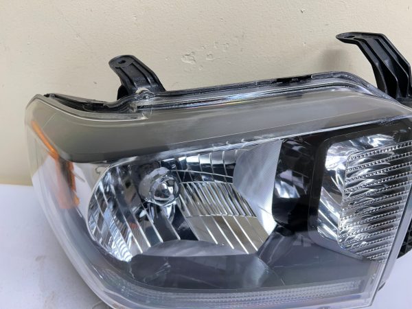 ALL TABS 2014 2015 2016 2017 TOYOTA TUNDRA HALOGEN LED FRONT RIGHT OEM HEADLIGHT - Image 14