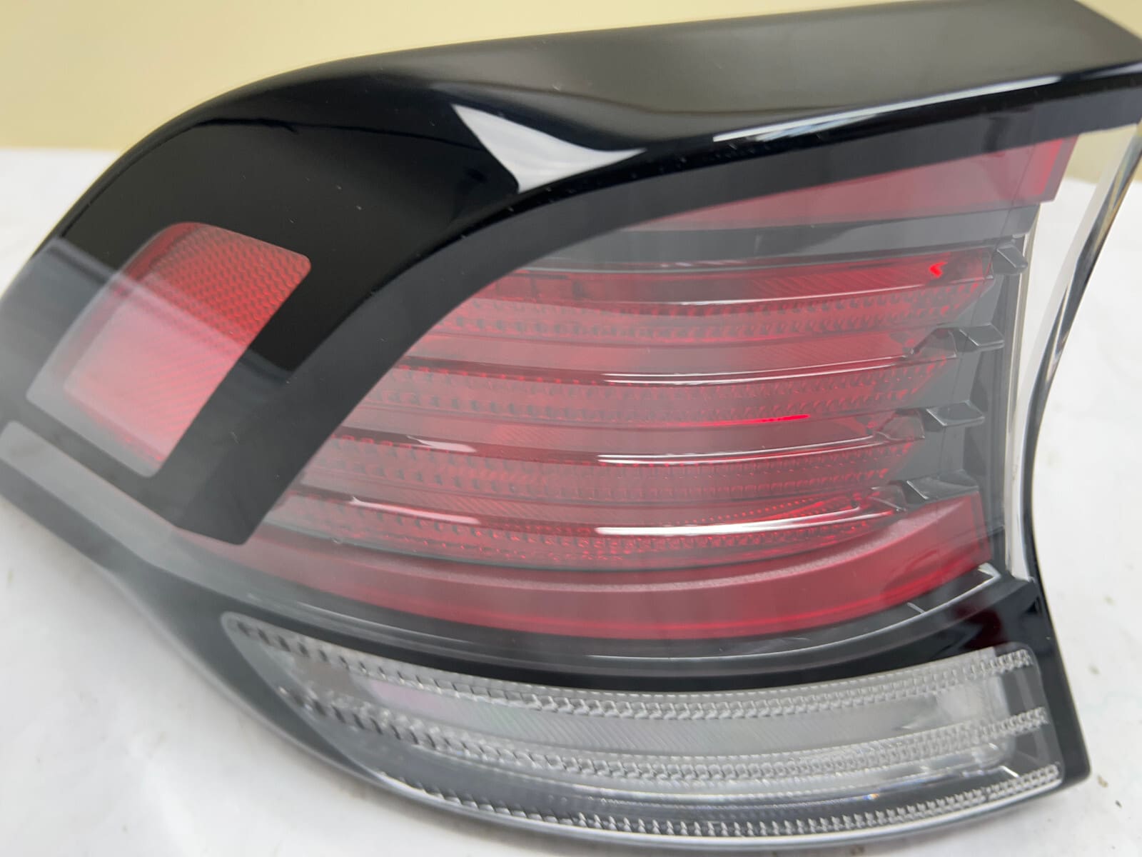 92401-DW000 2022 2023 2024 KIA SPORTAGE LED REAR LEFT OEM TAIL LIGHT - Image 10