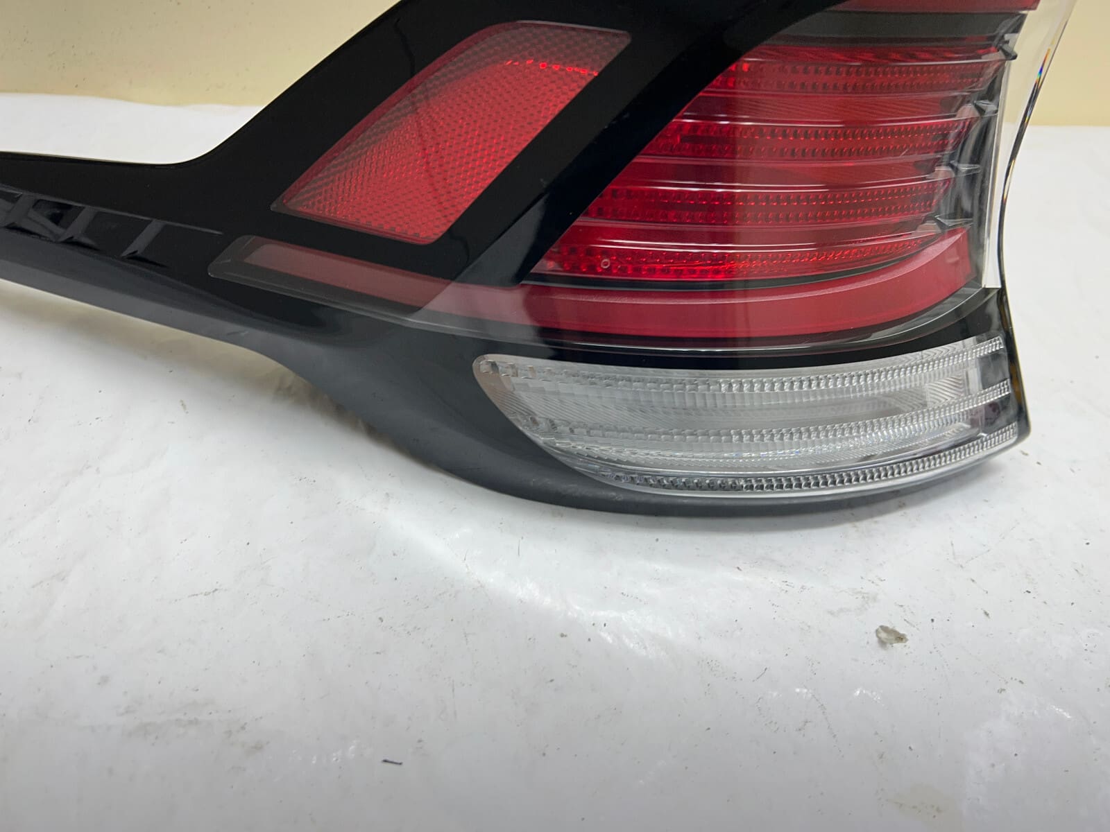 92401-DW000 2022 2023 2024 KIA SPORTAGE LED REAR LEFT OEM TAIL LIGHT - Image 15