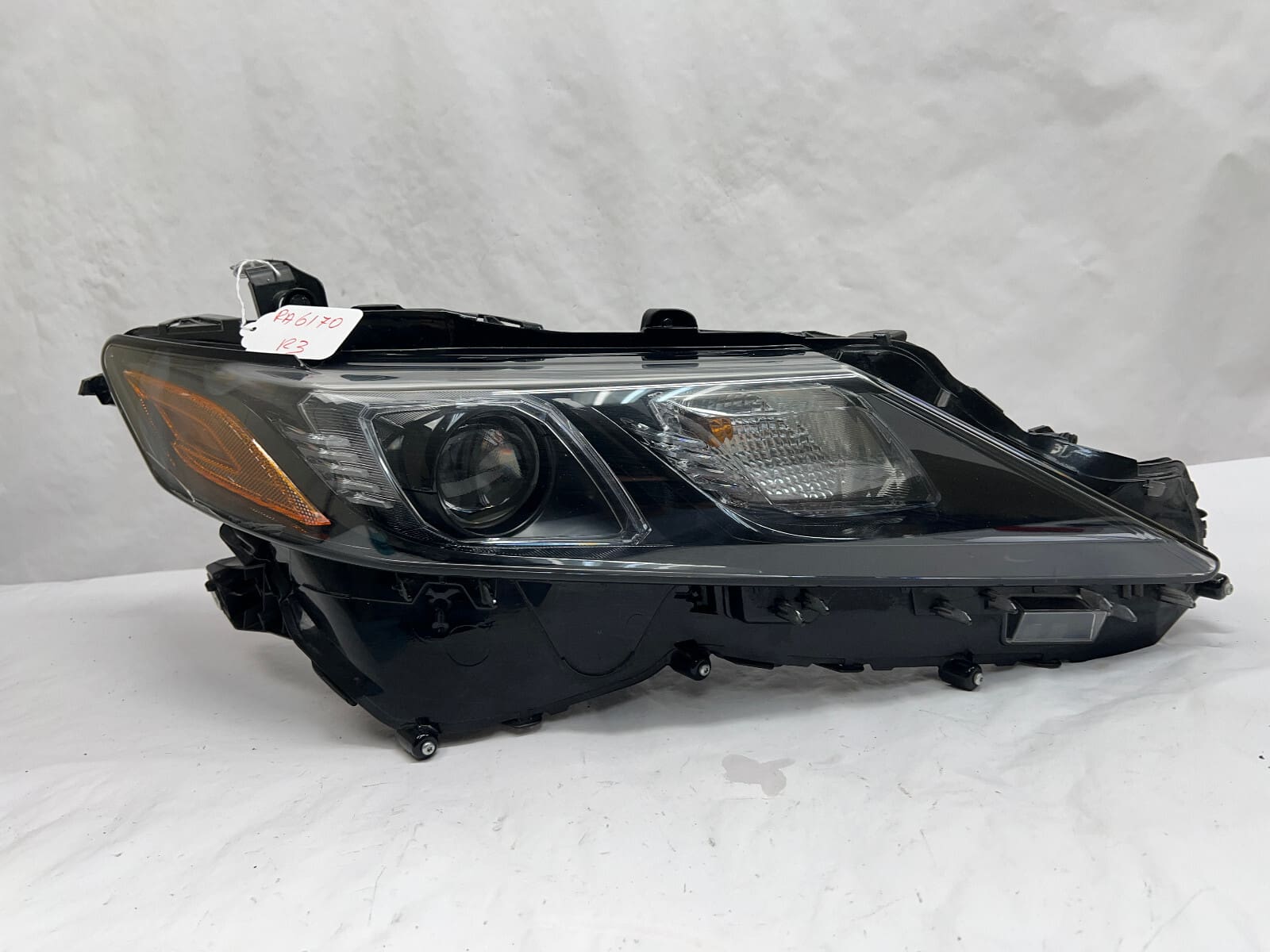 2018 2019 2020 2021 2022 2023 toyota camry led trd right oem headlight damaged