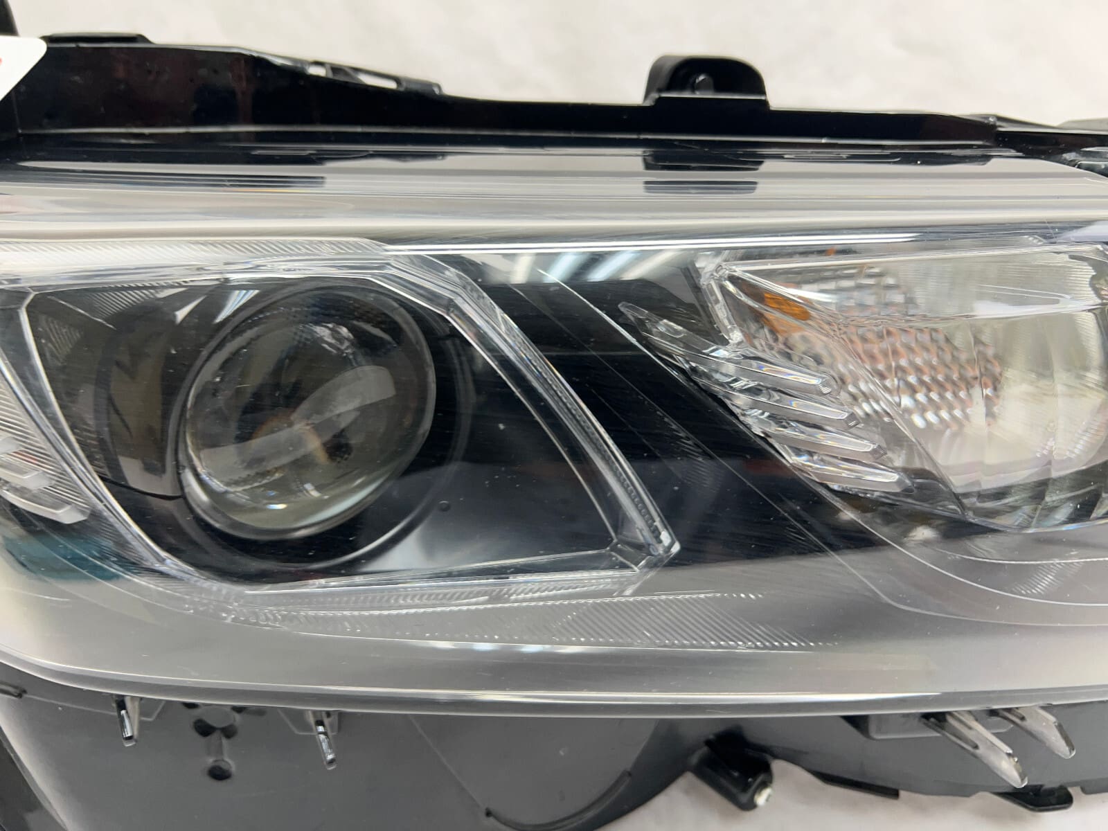 2018 2019 2020 2021 2022 2023 toyota camry led trd right oem headlight damaged - Image 6