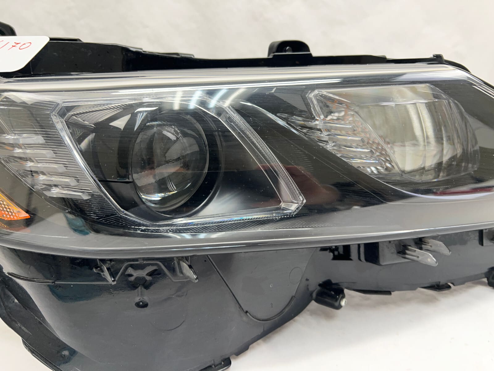 2018 2019 2020 2021 2022 2023 toyota camry led trd right oem headlight damaged - Image 7