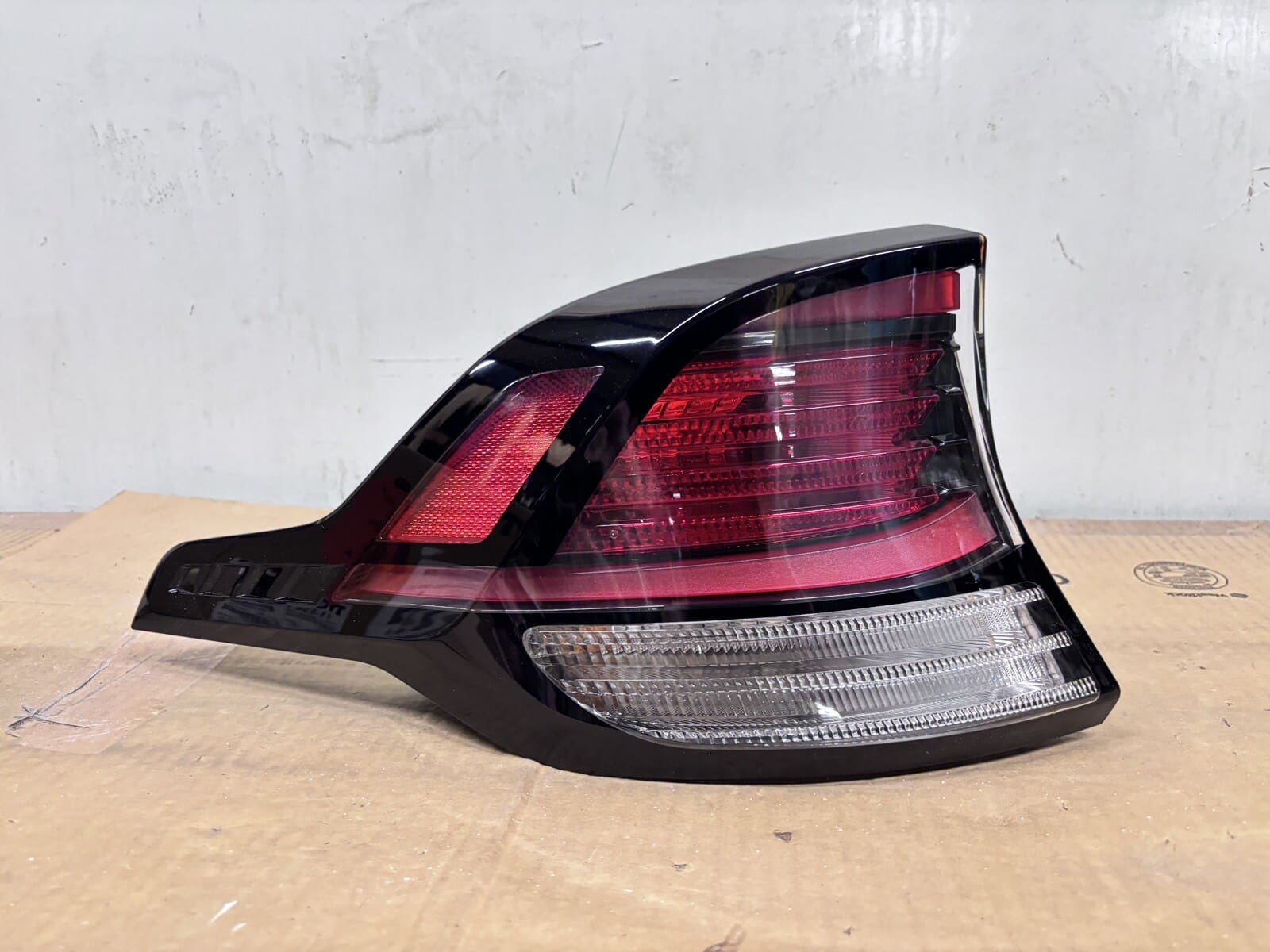 NICE 92401-DW000 2022 2023 2024 KIA SPORTAGE LED REAR LEFT CAP TAIL LIGHT