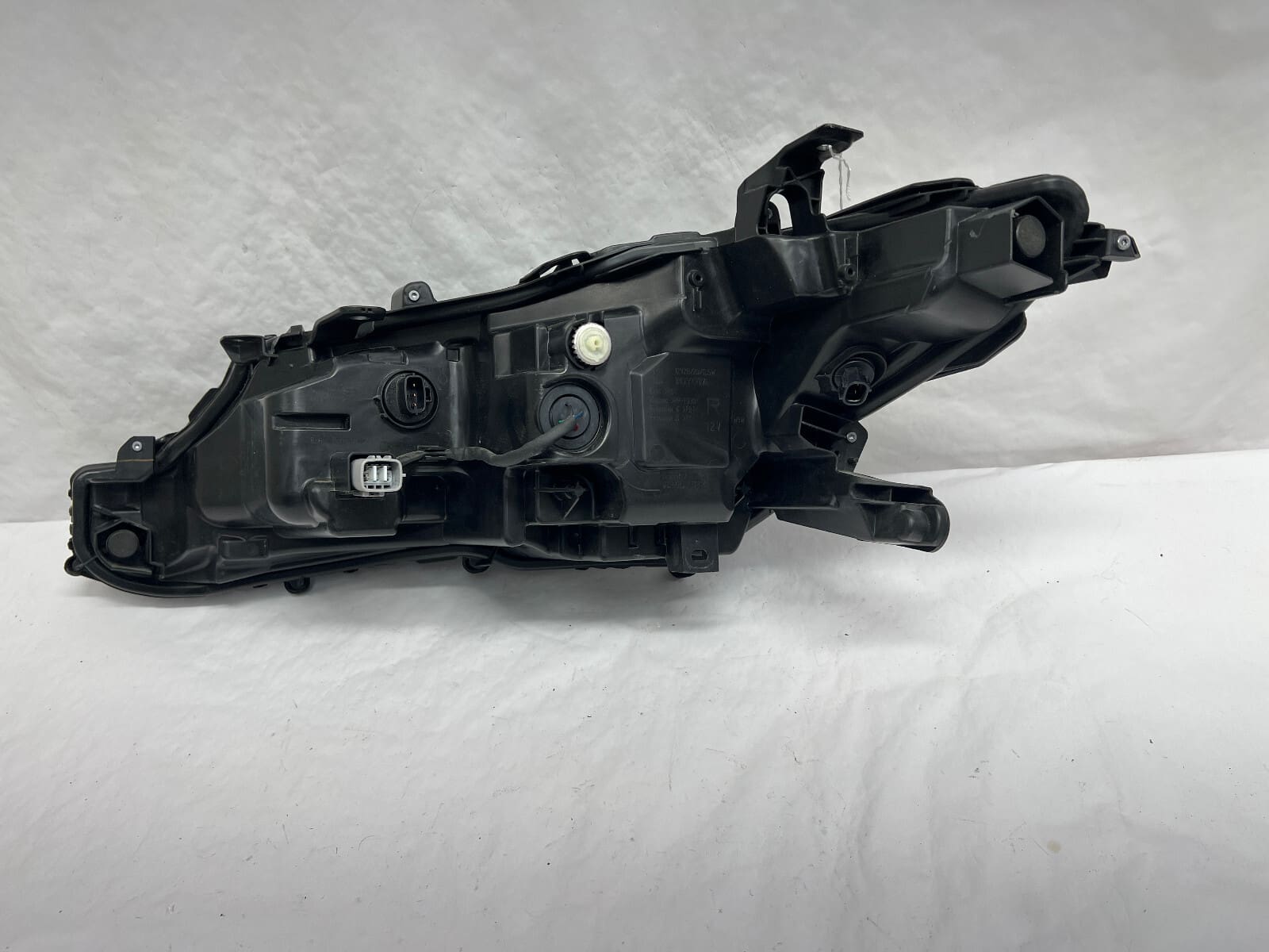 2018 2019 2020 2021 2022 2023 toyota camry led trd right oem headlight damaged - Image 18