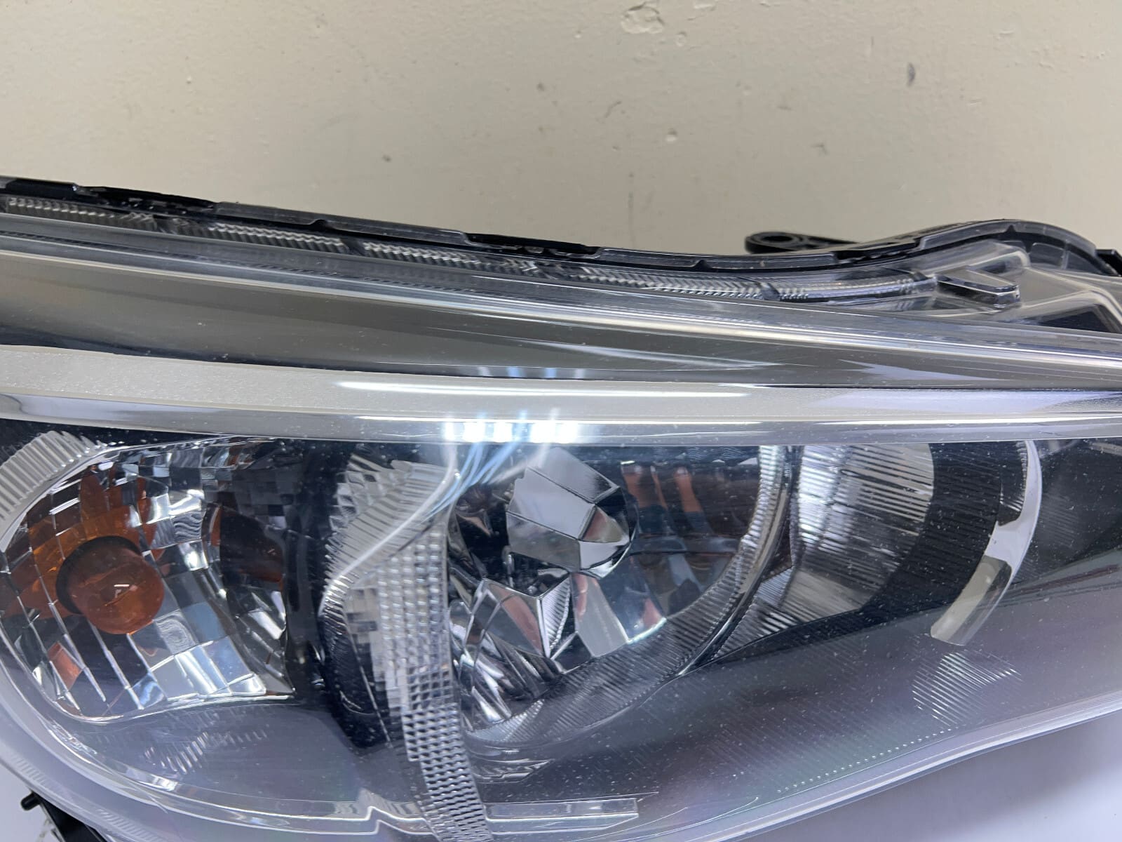 2017 2018 2019 2020 2021 2022 2023 SUBARU IMPREZA HALOGEN RIGHT OEM HEADLIGHT - Image 8