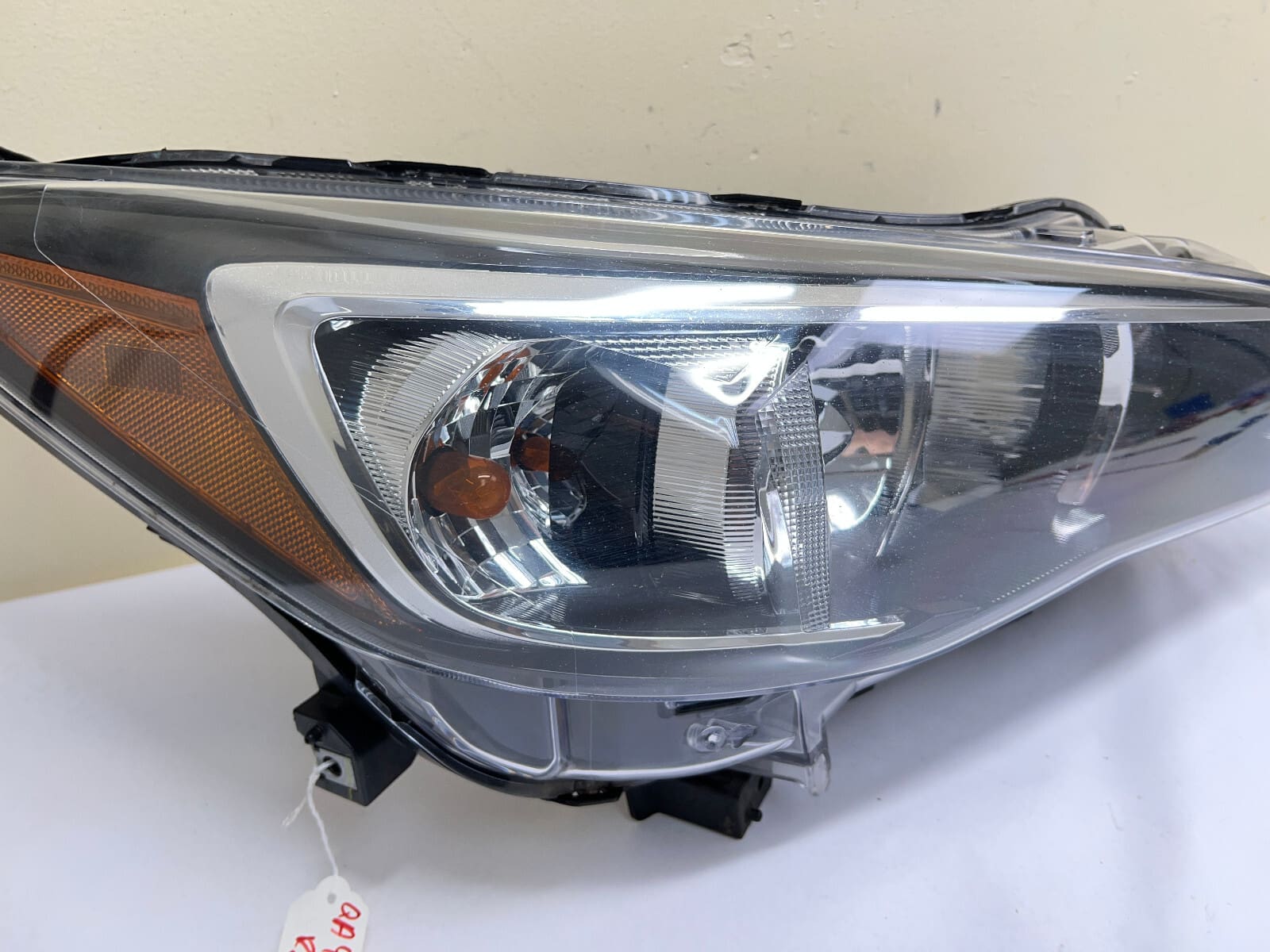 2017 2018 2019 2020 2021 2022 2023 SUBARU IMPREZA HALOGEN RIGHT OEM HEADLIGHT - Image 9