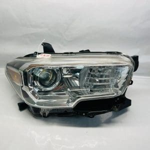 🎈 2016 2017 2018 2019 2020 2021 2022 TOYOTA TACOMA HALOGEN RIGHT OEM HEADLIGHT
