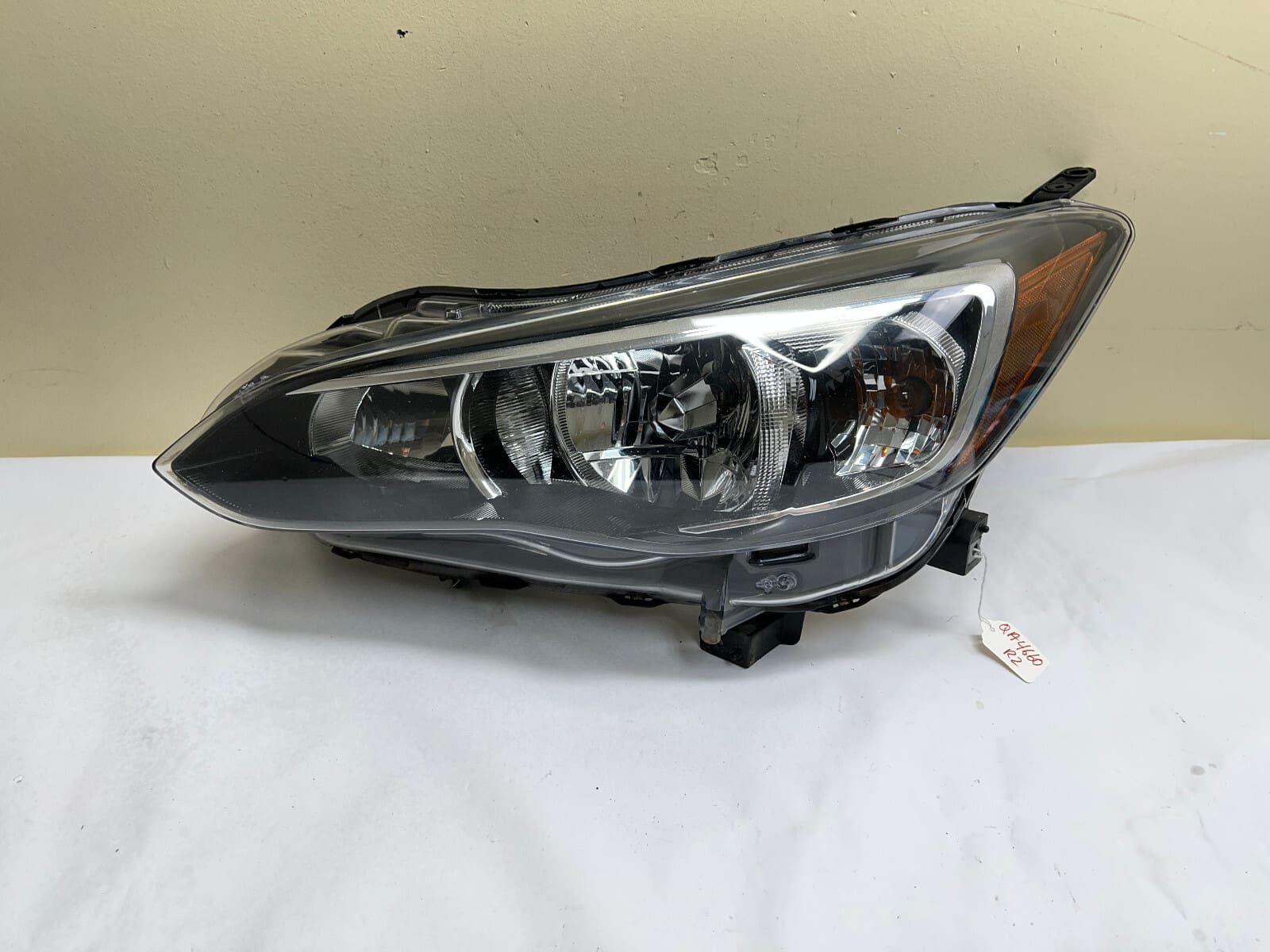 2017 2018 2019 2020 2021 2022 2023 SUBARU IMPREZA HALOGEN LEFT OEM HEADLIGHT