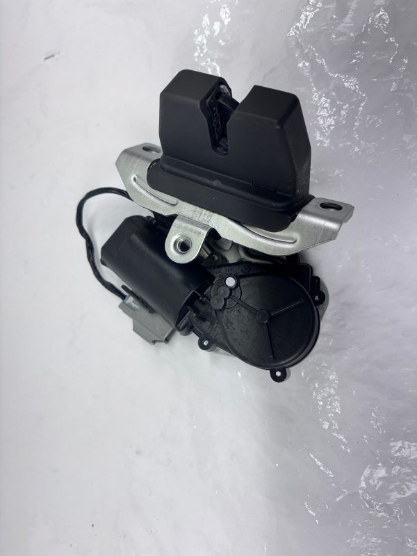 NEW OEM fk7z7443150f 2024 2025 LINCOLN NAUTILUS REAR TAILGATE LATCH LOCK