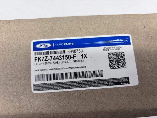 NEW OEM fk7z7443150f 2024 2025 LINCOLN NAUTILUS REAR TAILGATE LATCH LOCK - Image 2