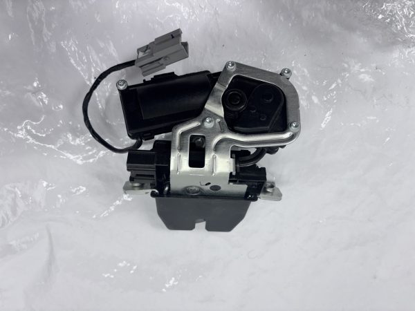 NEW OEM fk7z7443150f 2024 2025 LINCOLN NAUTILUS REAR TAILGATE LATCH LOCK - Image 4