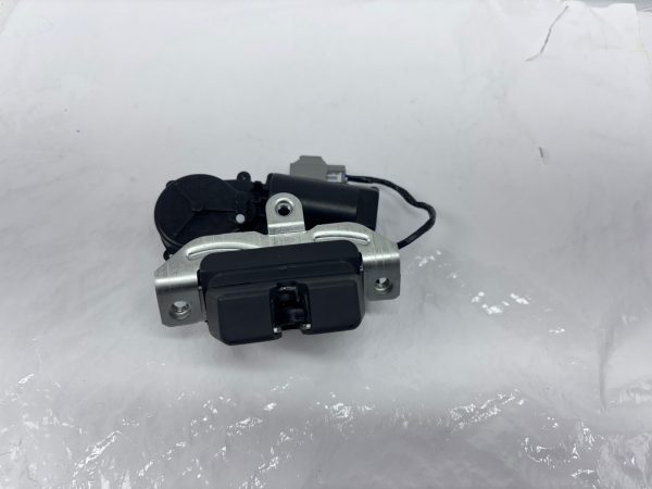 NEW OEM fk7z7443150f 2024 2025 LINCOLN NAUTILUS REAR TAILGATE LATCH LOCK - Image 7