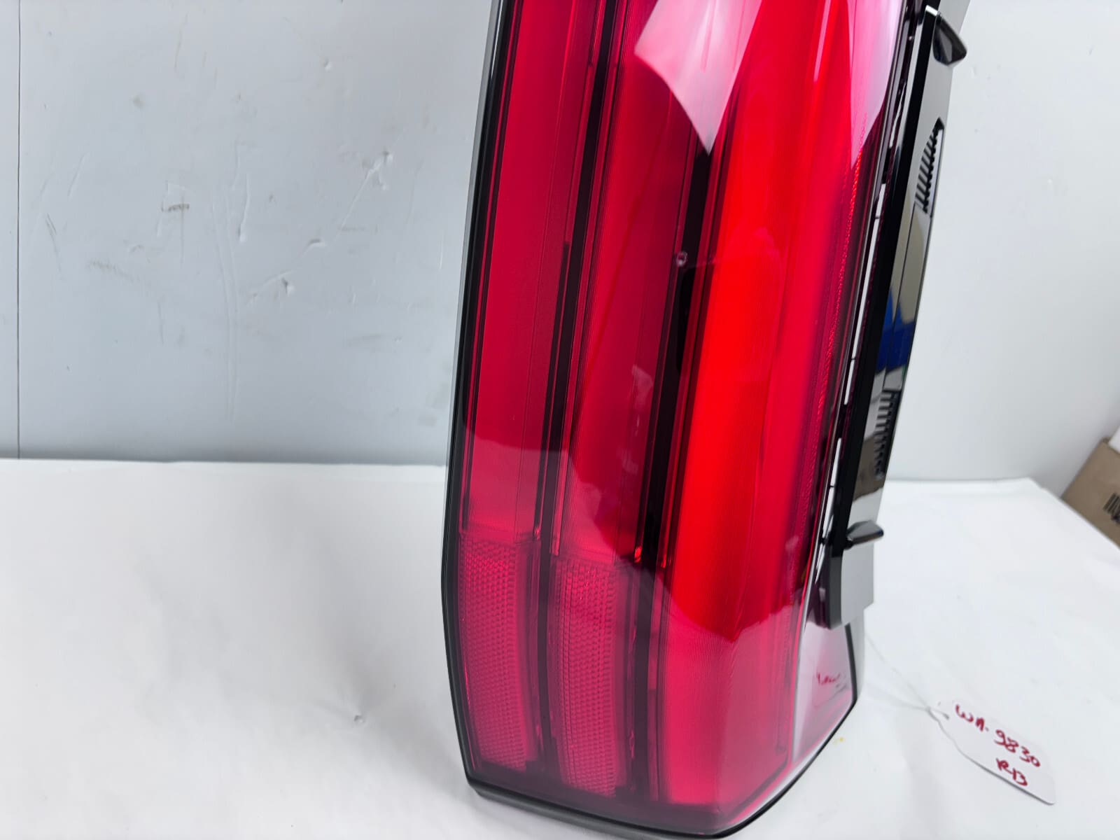 2022-2025 Toyota Tundra LED Rear Right OEM Tail Light - Image 3