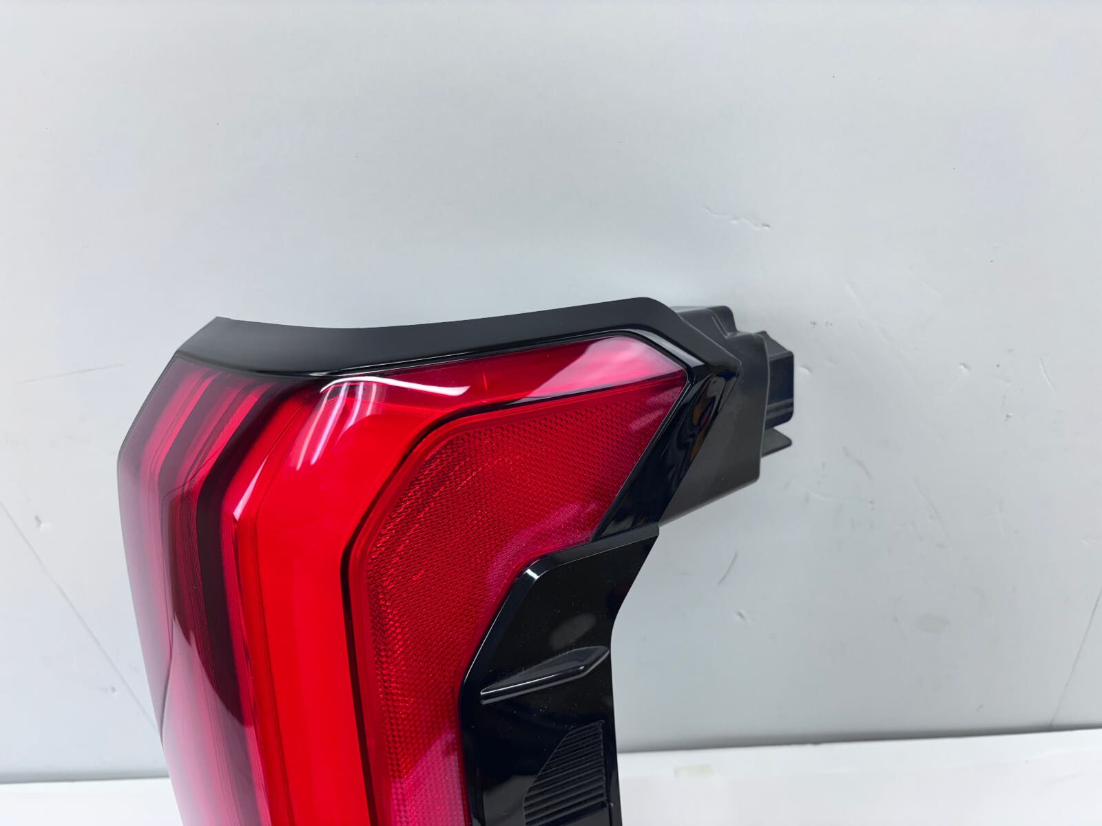 2022-2025 Toyota Tundra LED Rear Right OEM Tail Light - Image 7