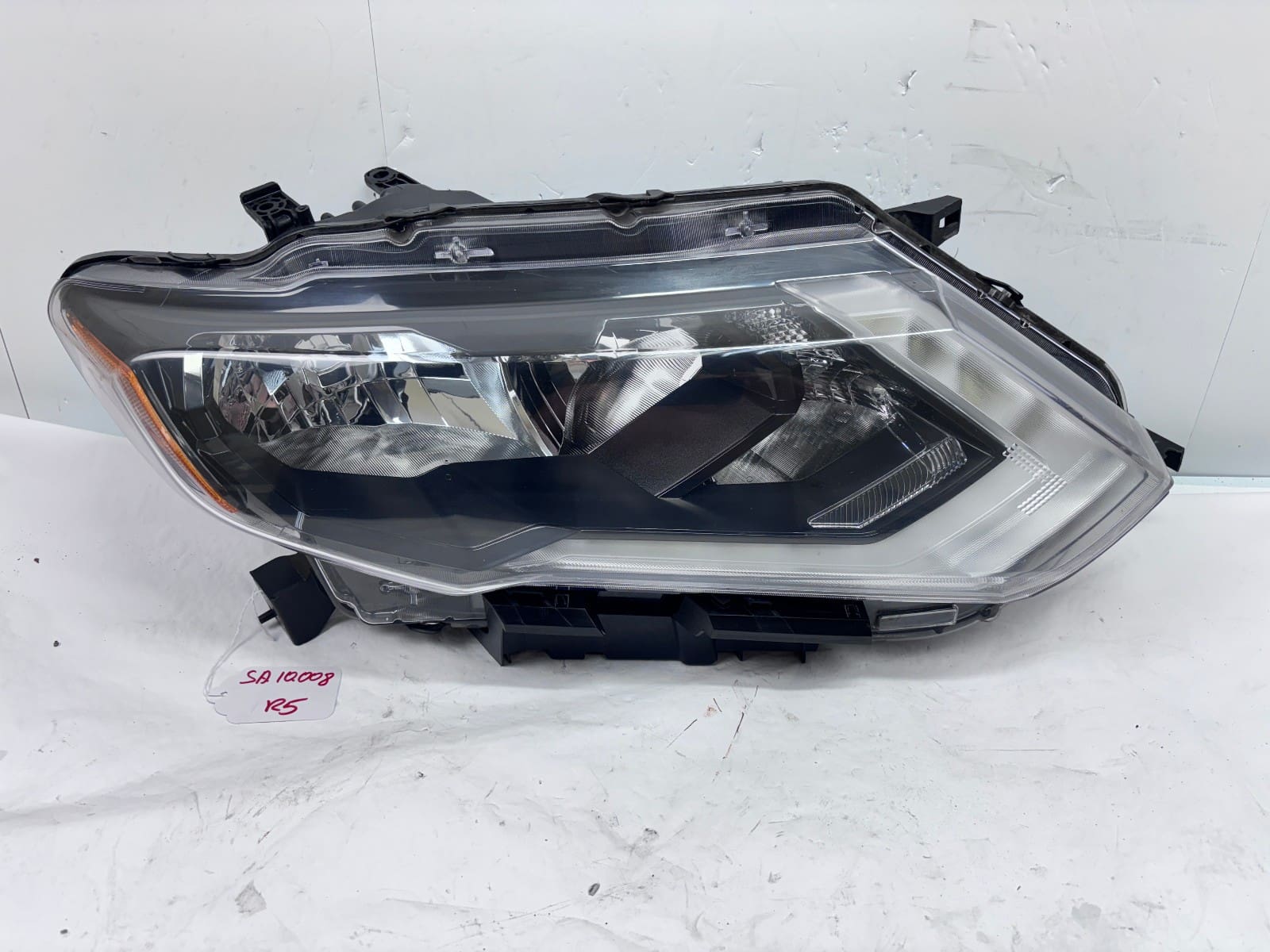2017-2020 Nissan Rogue Halogen LED Front Right Headlight