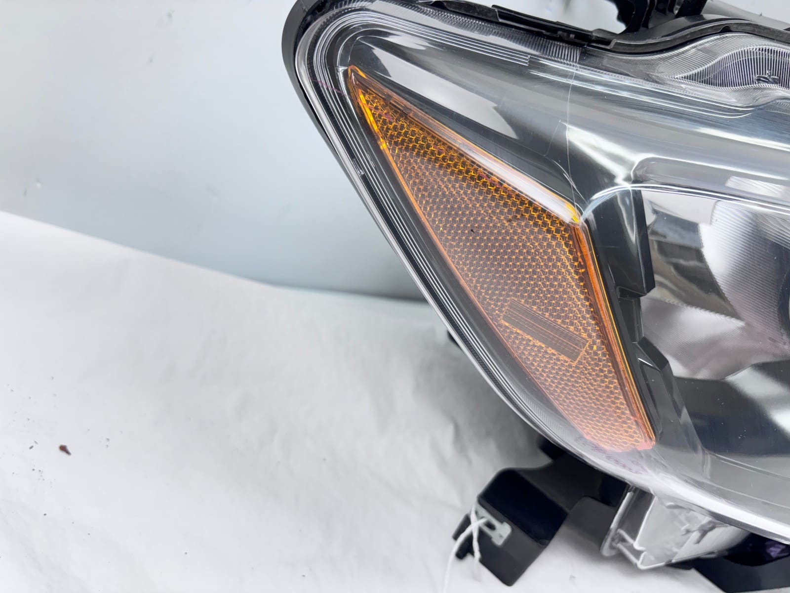 2017-2020 Nissan Rogue Halogen LED Front Right Headlight - Image 16