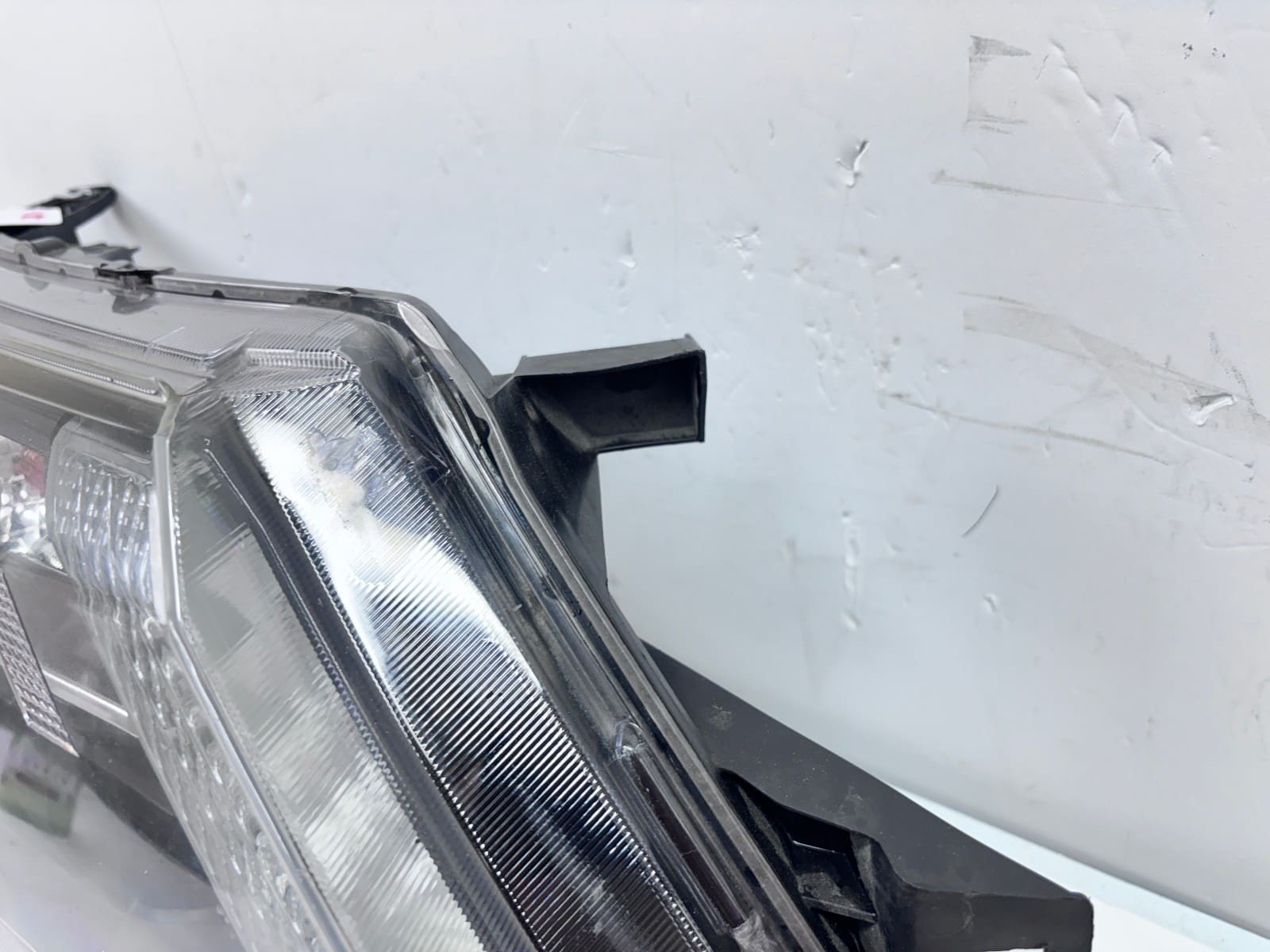 2017-20 Nissan Pathfinder Halogen Front Right Headlight - Image 6